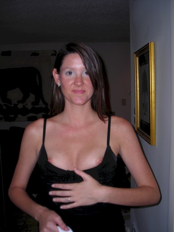 Petite coquine cherche un coquin pour un plan q